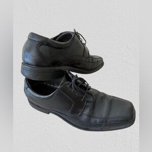 Dockers Men's Cap Toe Oxfords 11W Black Leather Shoes.